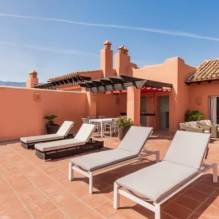 Beachfront Duplex Penthouse With Stunning Sea Views Appartement
