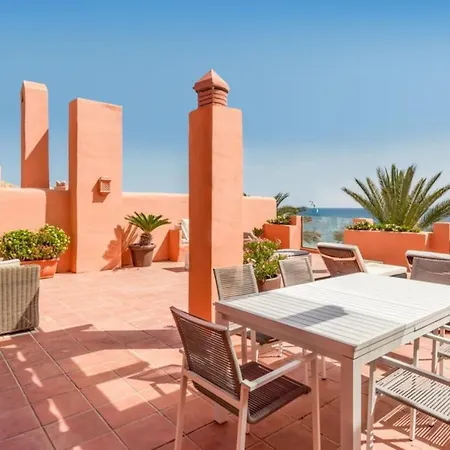 Beachfront Duplex Penthouse With Stunning Sea Views Appartement Marbella