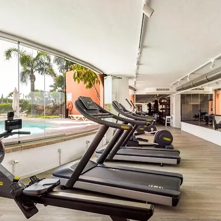 Beachfront Duplex Penthouse With Stunning Sea Views Appartement *