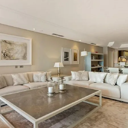 Beachfront Duplex Penthouse With Stunning Sea Views Appartement